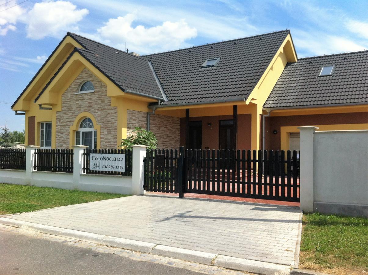Appartement Cyklonocleh à Veselí nad Moravou Extérieur photo