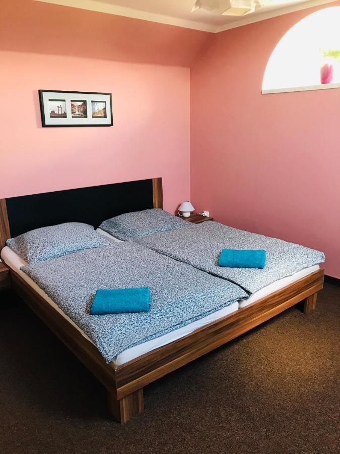 Appartement Cyklonocleh à Veselí nad Moravou Extérieur photo